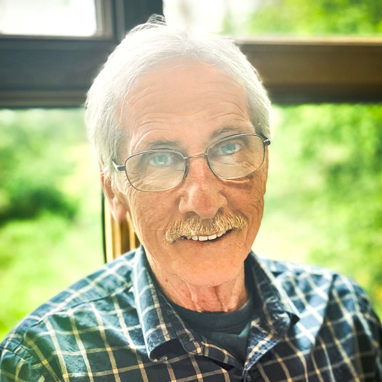 dad-sq3